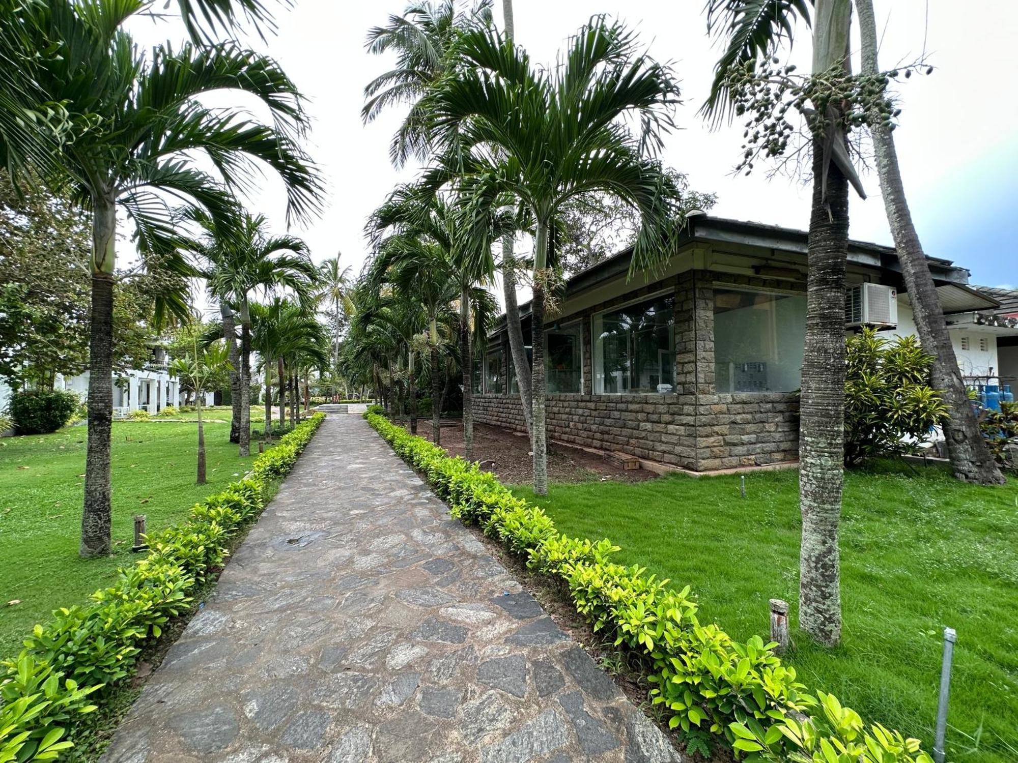 נגומבו Amaluna Resorts מראה חיצוני תמונה