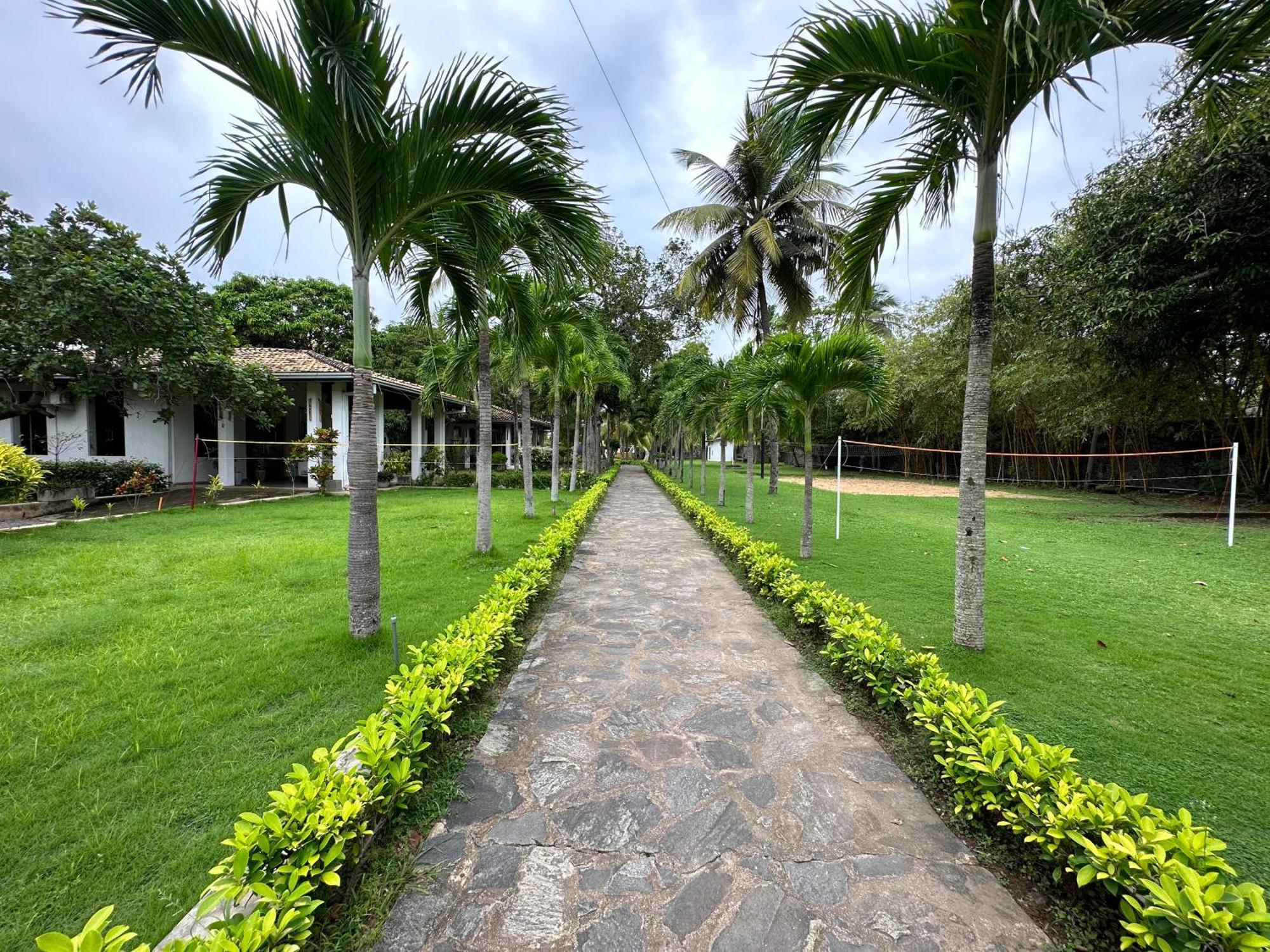 נגומבו Amaluna Resorts מראה חיצוני תמונה
