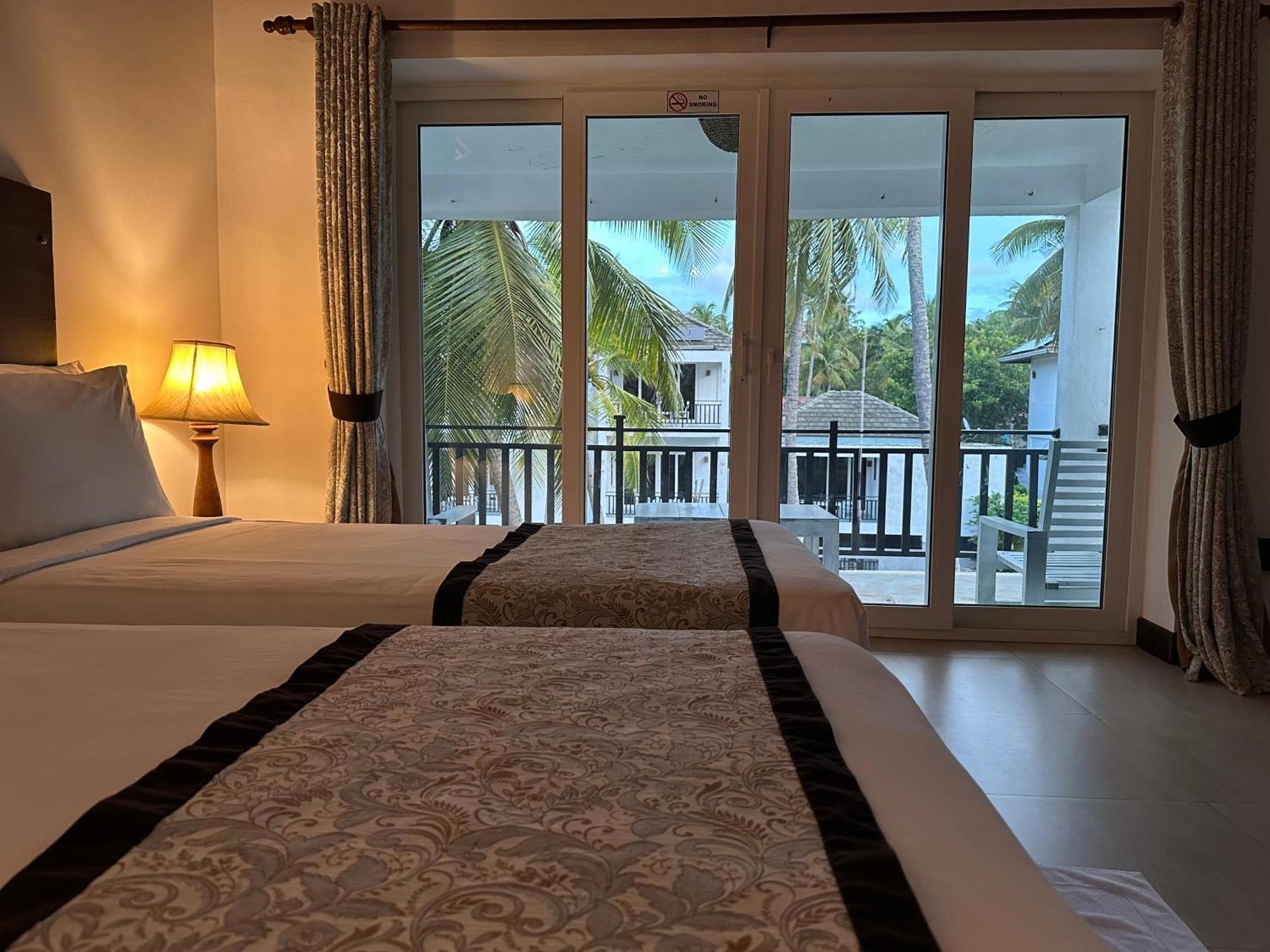 נגומבו Amaluna Resorts מראה חיצוני תמונה